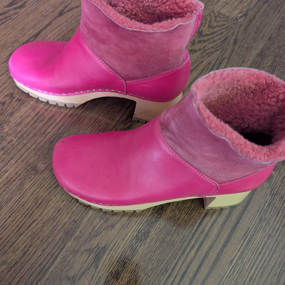Swedish Hasbeens Pink Clog Pull On Booties Size 40 (US 9)